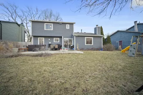 Exterior - 1015 Primrose Ln, Normal, IL 61761 photo 5 of 6