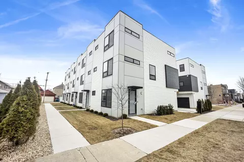 944 Beloit Ave #4, Forest Park, IL 60130