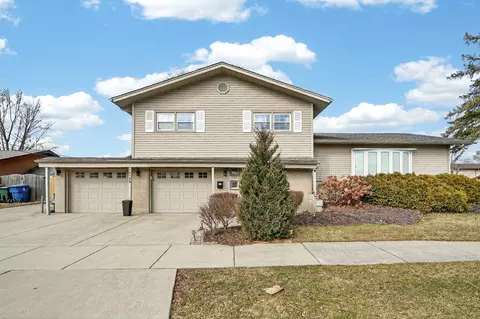 15126 Chaucer Dr, Oak Forest, IL 60452