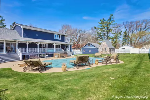 41653 N Lotus Ave, Antioch, IL 60002