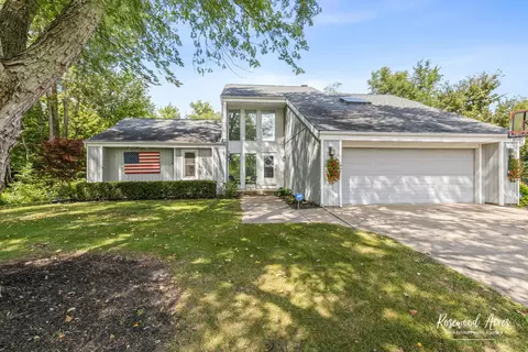 23 Birchwood Ln, Saint Anne, IL 60964