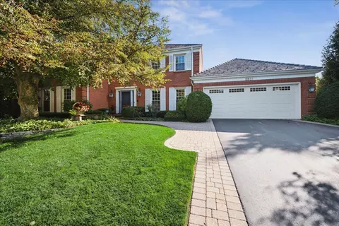 2501 Indian Ridge Dr, Glenview, IL 60026
