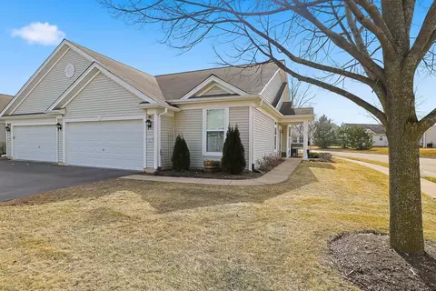13370 Arboretum Ln, Huntley, IL 60142