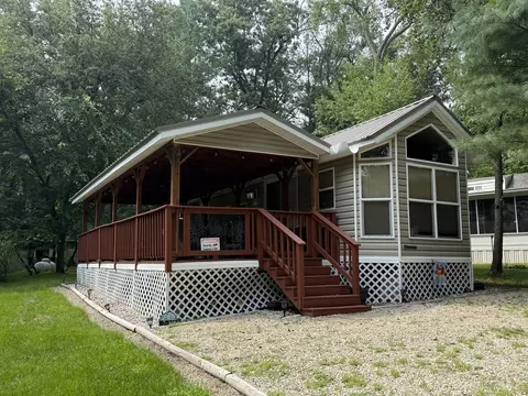 7-149 Woodhaven Lks, Sublette, IL 61367