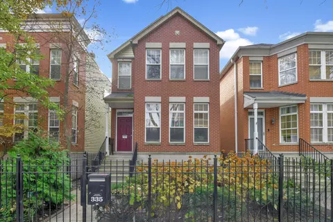 335 W Evergreen Ave, Chicago, IL 60610