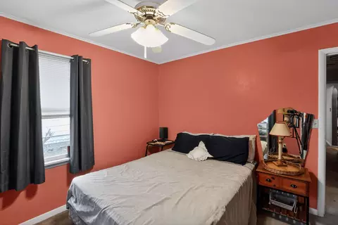 Bedroom - 1006 Hester Ave, Centralia, IL 62801 photo 2 of 2