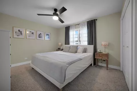 Bedroom - 2302 Robin Ln #0, Elgin, IL 60123 photo 2 of 4