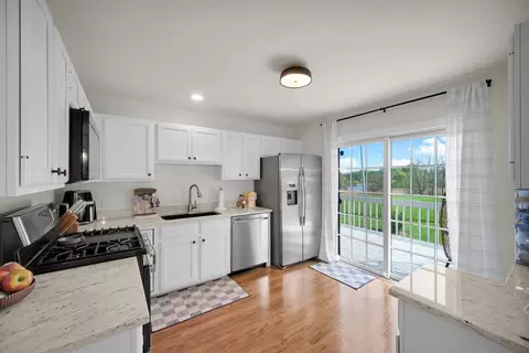 Kitchen - 2302 Robin Ln #0, Elgin, IL 60123 photo 1 of 2