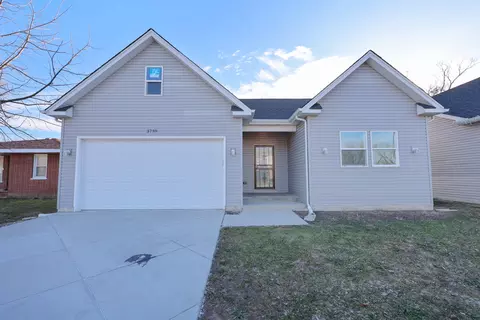 3739 W 139th St, Robbins, IL 60472