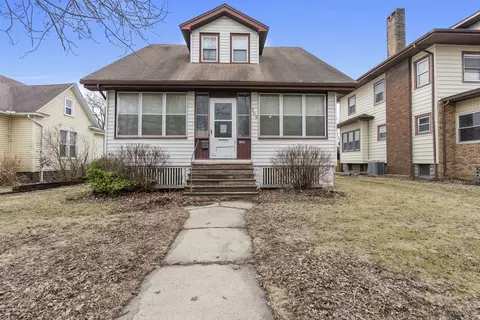 309 E Oak St, Fairbury, IL 61739