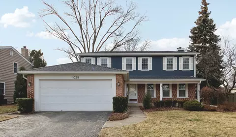 1028 Highland Ln, Glenview, IL 60025