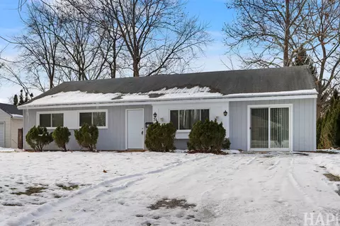 74 Paddock St, Montgomery, IL 60538 photo 2