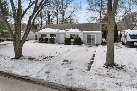 74 Paddock St, Montgomery, IL 60538