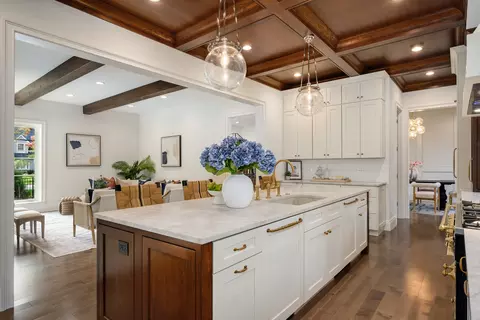 Kitchen - 809 Lenox Rd, Glenview, IL 60025 photo 9 of 14