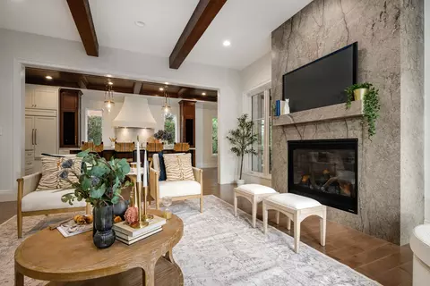 Living - 809 Lenox Rd, Glenview, IL 60025 photo 6 of 9