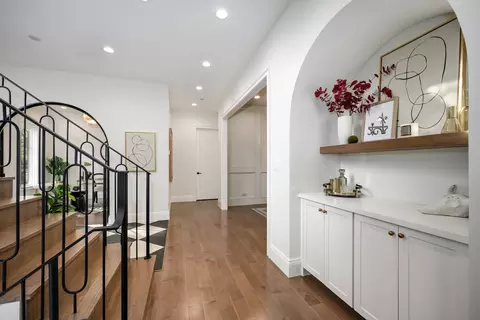 Entry Way - 809 Lenox Rd, Glenview, IL 60025 photo 6 of 8