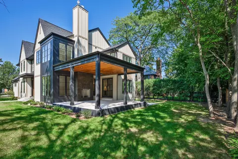 Exterior - 809 Lenox Rd, Glenview, IL 60025 photo 5 of 8
