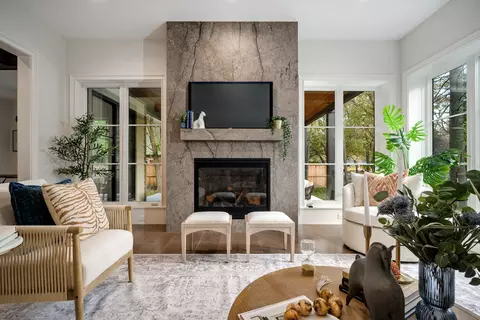 Living - 809 Lenox Rd, Glenview, IL 60025 photo 5 of 9