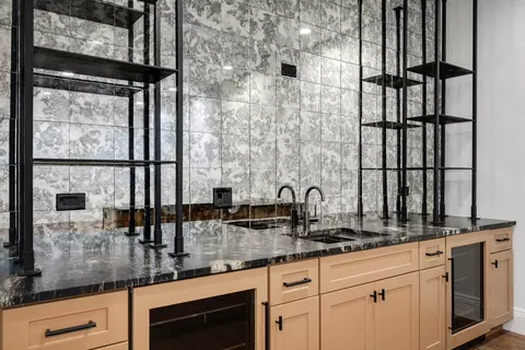Kitchen - 809 Lenox Rd, Glenview, IL 60025 photo 13 of 14