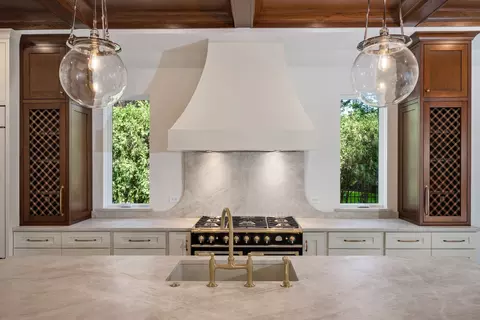 Kitchen - 809 Lenox Rd, Glenview, IL 60025 photo 3 of 14