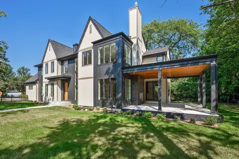 Exterior - 809 Lenox Rd, Glenview, IL 60025 photo 4 of 8