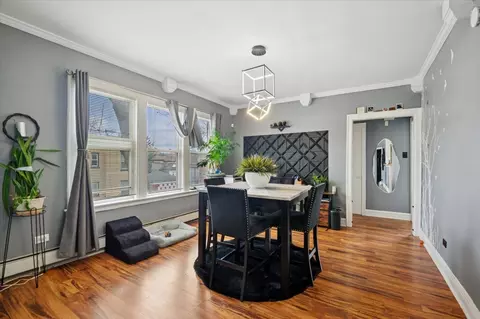 Dining - 2052 E 80th St, Chicago, IL 60617 photo 4 of 5