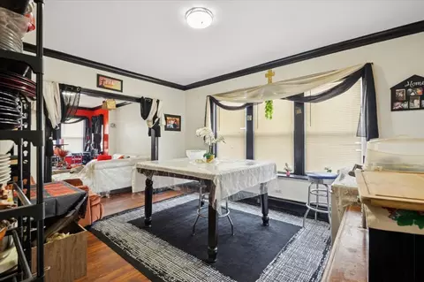 Dining - 2052 E 80th St, Chicago, IL 60617 photo 5 of 5