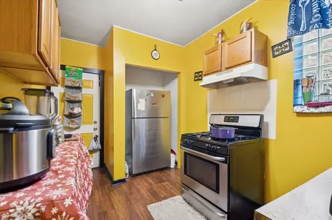 Kitchen - 2052 E 80th St, Chicago, IL 60617 photo 3 of 4