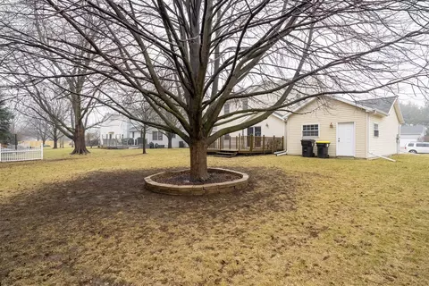 Exterior - 811 Landau Ln, Normal, IL 61761 photo 2 of 7