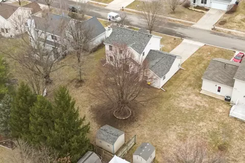 View/Area - 811 Landau Ln, Normal, IL 61761 photo 2 of 5