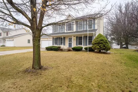 Exterior - 811 Landau Ln, Normal, IL 61761 photo 6 of 7