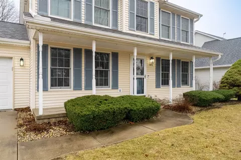 Exterior - 811 Landau Ln, Normal, IL 61761 photo 7 of 7
