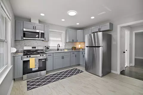 Kitchen - 14819 Evers St, Dolton, IL 60419 photo 2 of 3