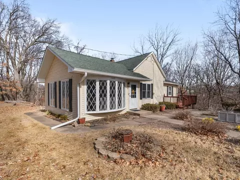 1440 45th St, Moline, IL 61265 photo 6