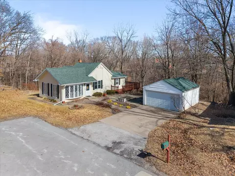 1440 45th St, Moline, IL 61265