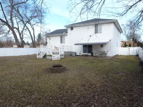 Exterior - 16212 Trumbull Ave, Markham, IL 60428 photo 3 of 5