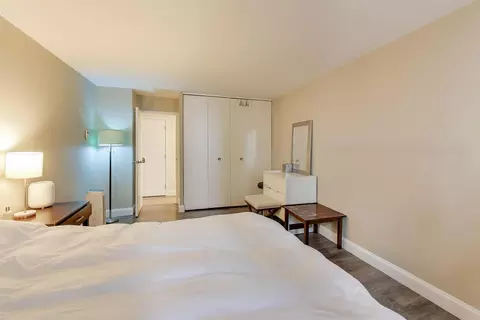 Bedroom - 400 E Randolph St #2425, Chicago, IL 60601 photo 2 of 2