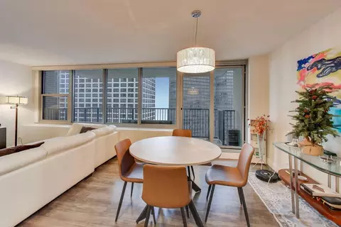 Dining - 400 E Randolph St #2425, Chicago, IL 60601 photo 2 of 3