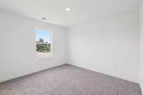 Undisclosed, Plainfield, IL 60544 photo 18