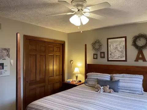 Bedroom - 805 W Spring St, Eldridge, IA 52748 photo 1 of 4