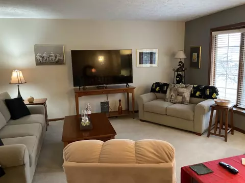 Living - 805 W Spring St, Eldridge, IA 52748 photo 2 of 6