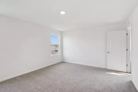 Bedroom - 1812 Overland Dr, Plainfield, IL 60586 photo 3 of 12