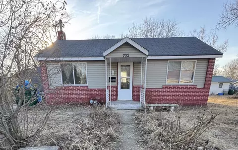 702 6th Ave, Rock Falls, IL 61071