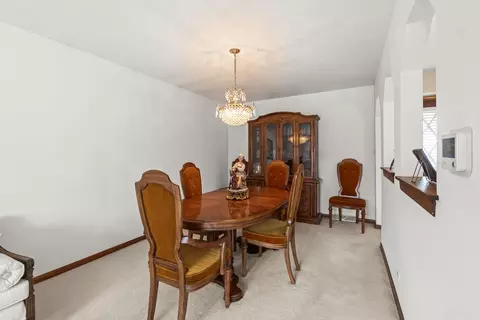 Dining - 501 S Cherry St, Itasca, IL 60143 photo 2 of 4