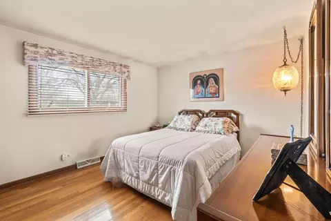 Bedroom - 501 S Cherry St, Itasca, IL 60143 photo 4 of 4