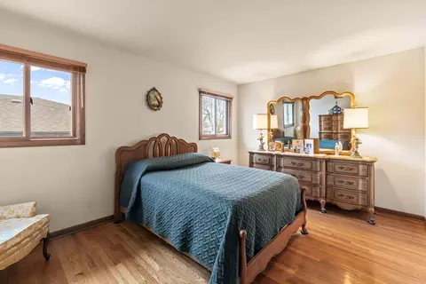 Bedroom - 501 S Cherry St, Itasca, IL 60143 photo 2 of 4