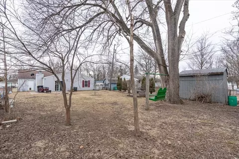 Exterior - 1108 Hovey Ave, Normal, IL 61761 photo 3 of 8