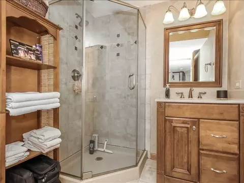 Bath - 1489 Polo Ct, Bartlett, IL 60103 photo 5 of 5