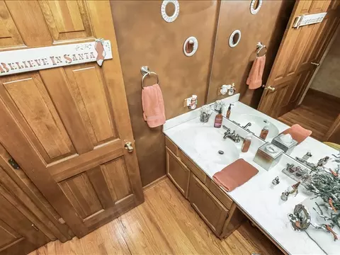 Bath - 1489 Polo Ct, Bartlett, IL 60103 photo 1 of 5