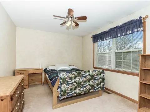 Bedroom - 1489 Polo Ct, Bartlett, IL 60103 photo 4 of 4
